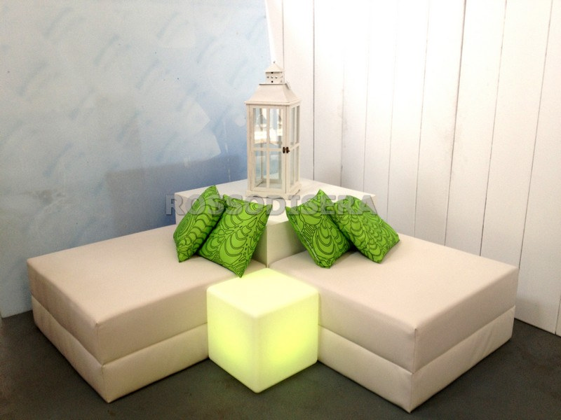 Isola Lounge Corner rental in Milan Italy